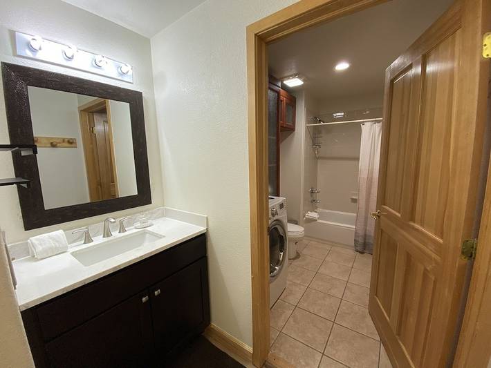 Vacation rental for 4 people, with hot tub in Keystone