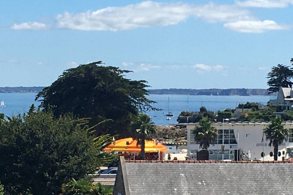 Apartamento entero, Vue sur Mer, 200 m de la Plage, Appartement en Coeur de Station. Idéal Couple in Plougonvelin, Región de Brest