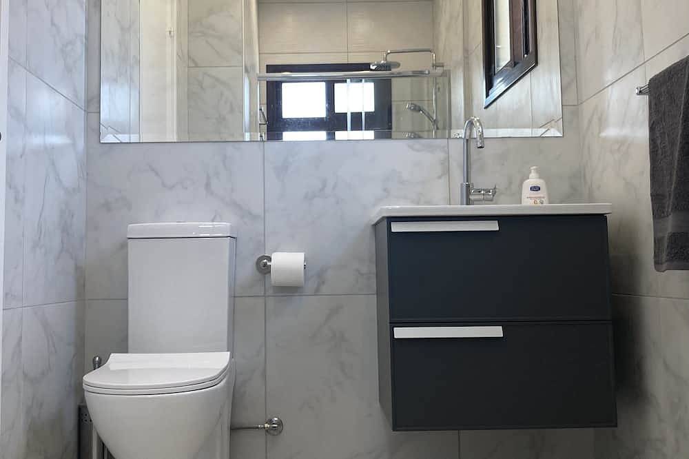 Larnaca Bay Villa mit privatem Pool, Meerblick, in einer wunderschönen Lage. in Πύλα, Larnaca Bezirk