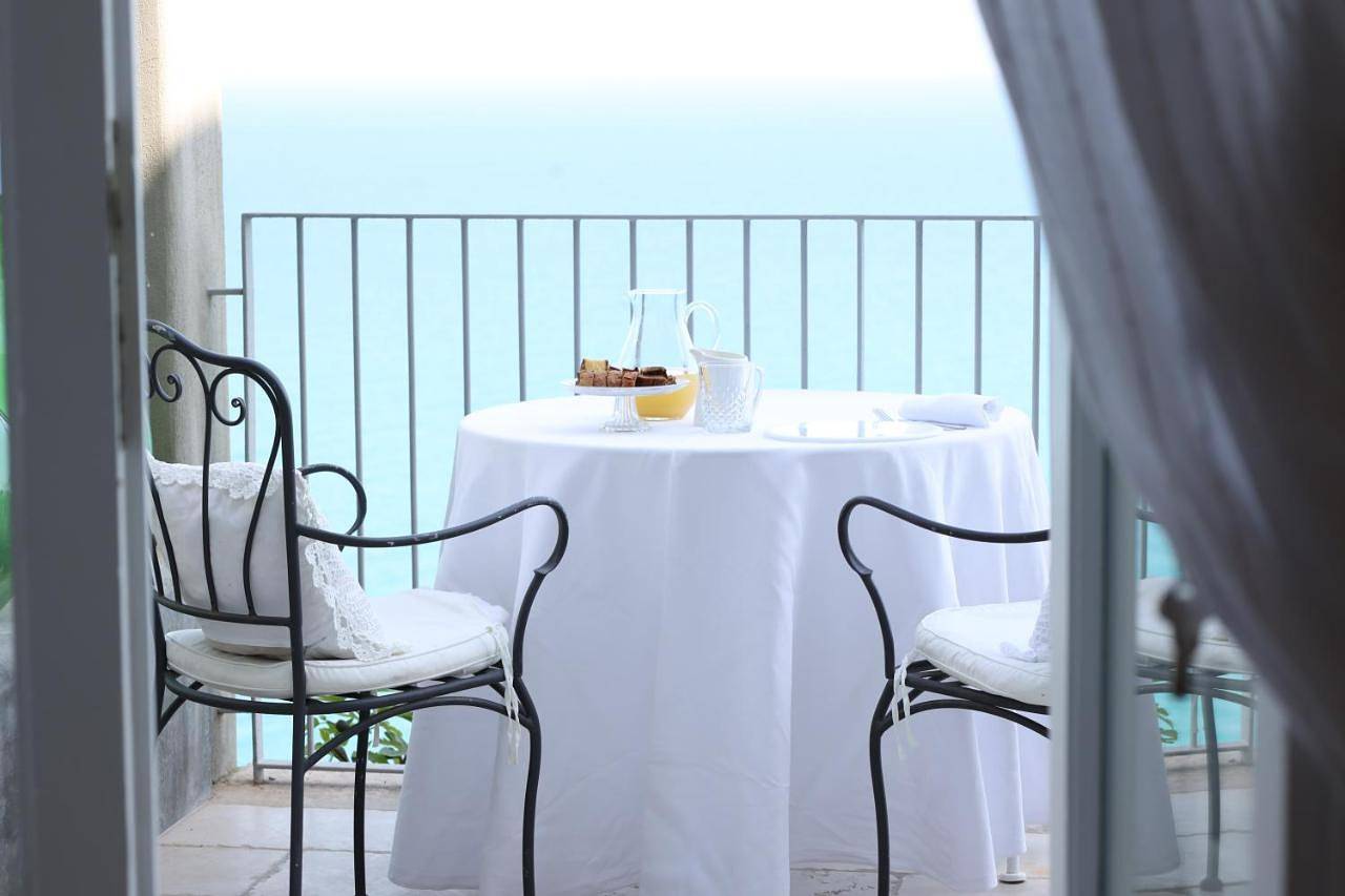 Large Double Room in Marina di Peschici (Peschici), Peschici und Umgebung
