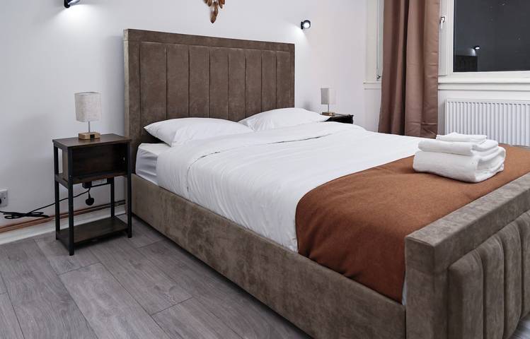 Holiday letting for 8 people, with balcony, child-friendly in Kingston upon Thames