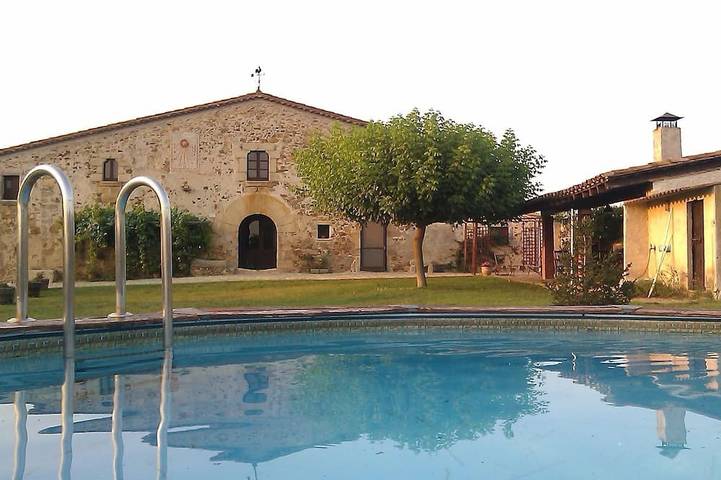 Gîte pour 9 personnes, avec Jardin et Piscine à Cassà de la Selva