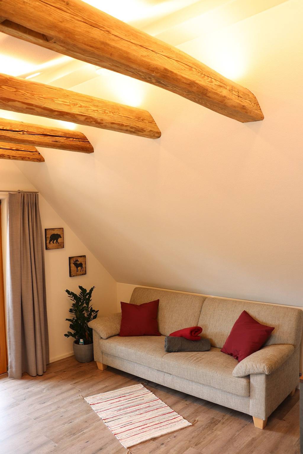Ganze Wohnung, Ferienwohnung 'Red' mit Gemeinschaftsgarten, Balkon und Wlan in Lindau, Bayerisch Schwaben