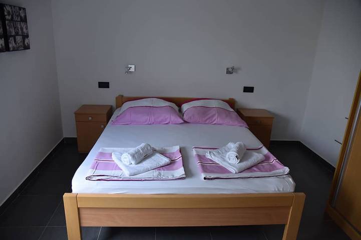 Ganze Wohnung, Villa Pina Tisno **** großes Penthouse Apartment am Meer in Tisno-Dalmatien in Tisno, Šibenik-Knin