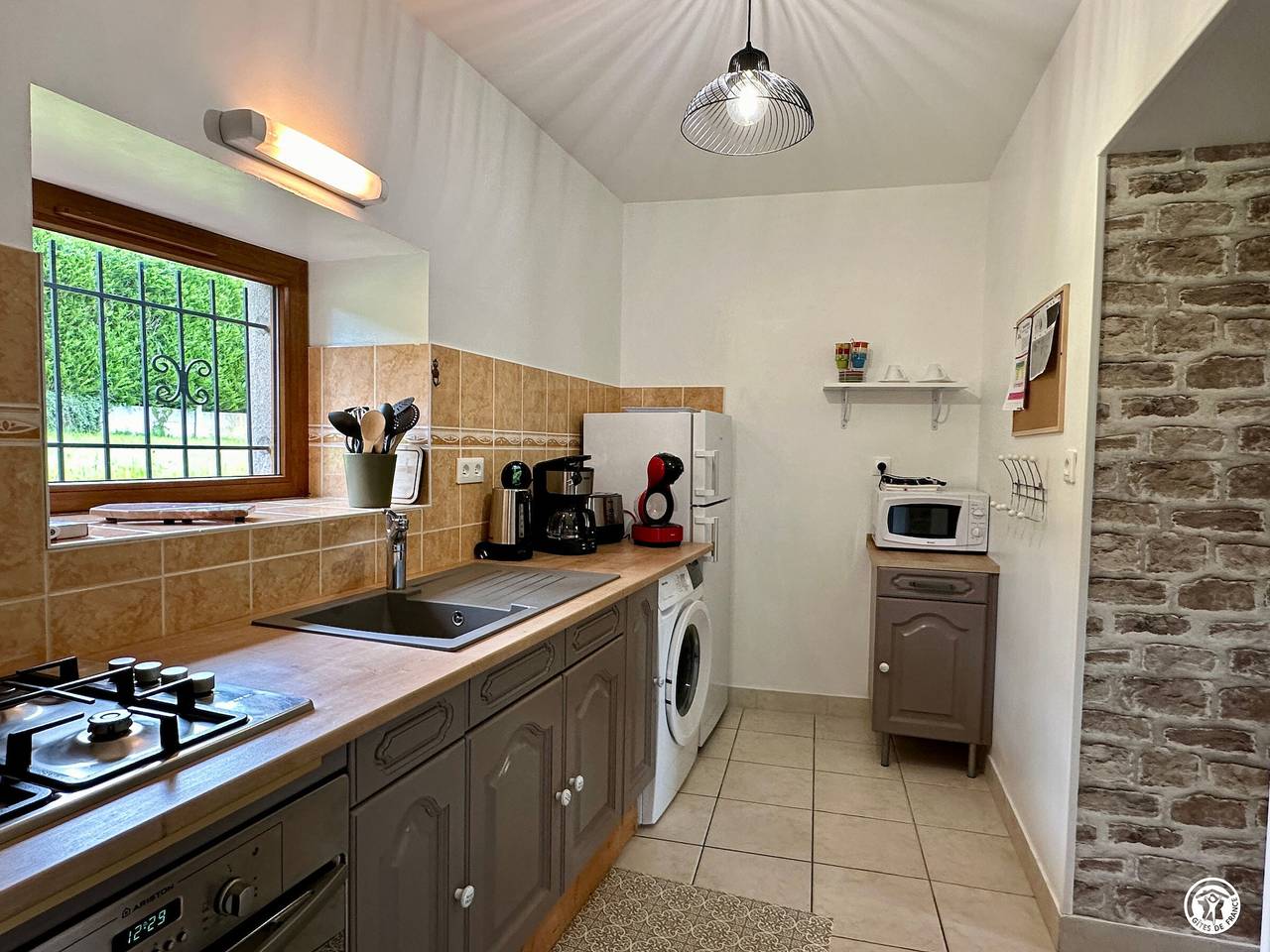 Encantadora casa de campo en Morvan con jardín privado in Saulieu, Región de Montbard