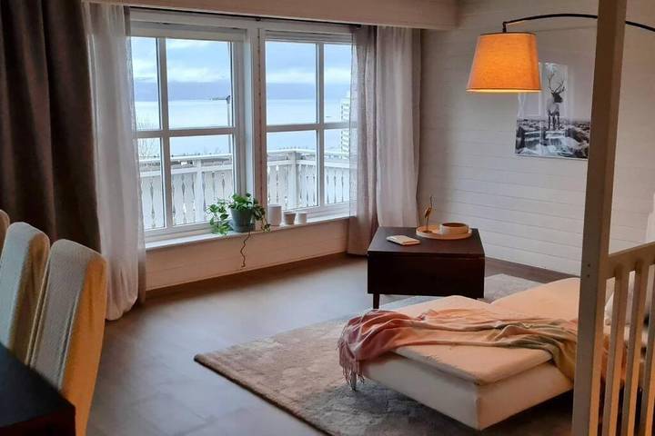 Gîte pour 7 personnes, avec vue ainsi que jardin et terrasse dans Narvik - 2