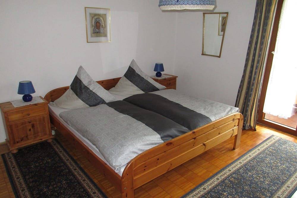 Ganze Wohnung, Ferienwohnung 76 qm im Landhausstil mit Alpenrundblick am Samerberg auf 700 m in Samerberg, Bayerische Alpen