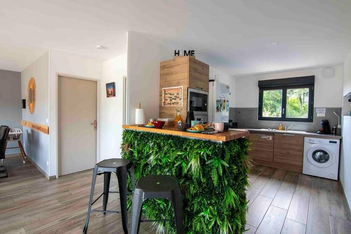 Location de vacances pour 6 personnes, avec vue et jardin à Salindres - 3