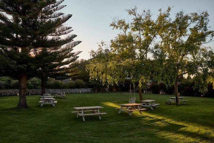 Hôtel pour 2 personnes, avec piscine ainsi que jardin et vue à Es Castell - 4