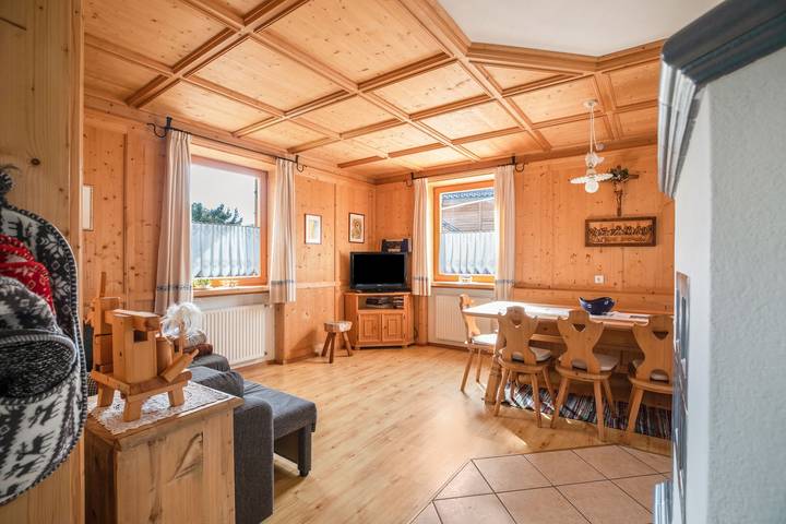 Ferienhaus 'Mendelhaus' mit Bergblick, Privatem Garten und Wlan in Mendel, Ruffrè-Mendola