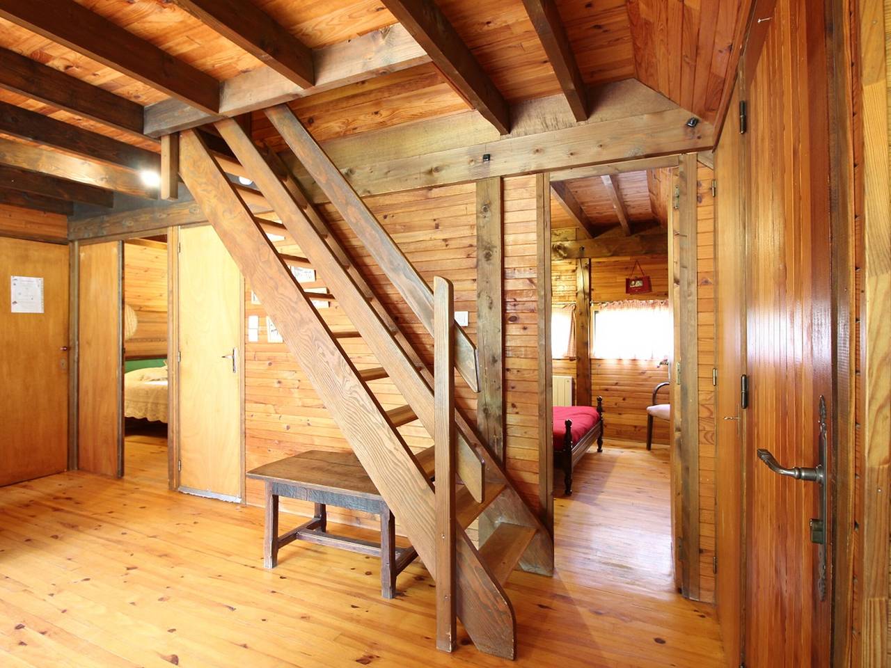 Chalet Mont-Dore, 3 Schlafzimmer, Terrasse, Parkplatz, 8 Schlafplätze in Mont-Dore, Regionaler Naturpark Volcans d'Auvergne