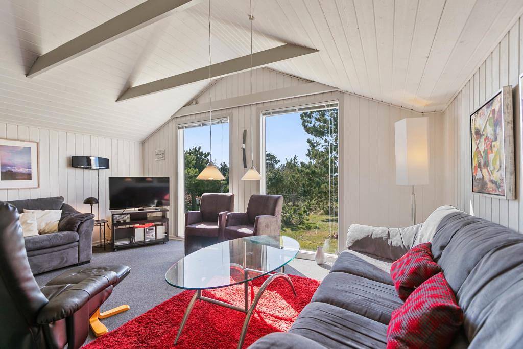 Schönes Ferienhaus mit Kaminofen und Sauna in Ulfborg, Nissum Fjord