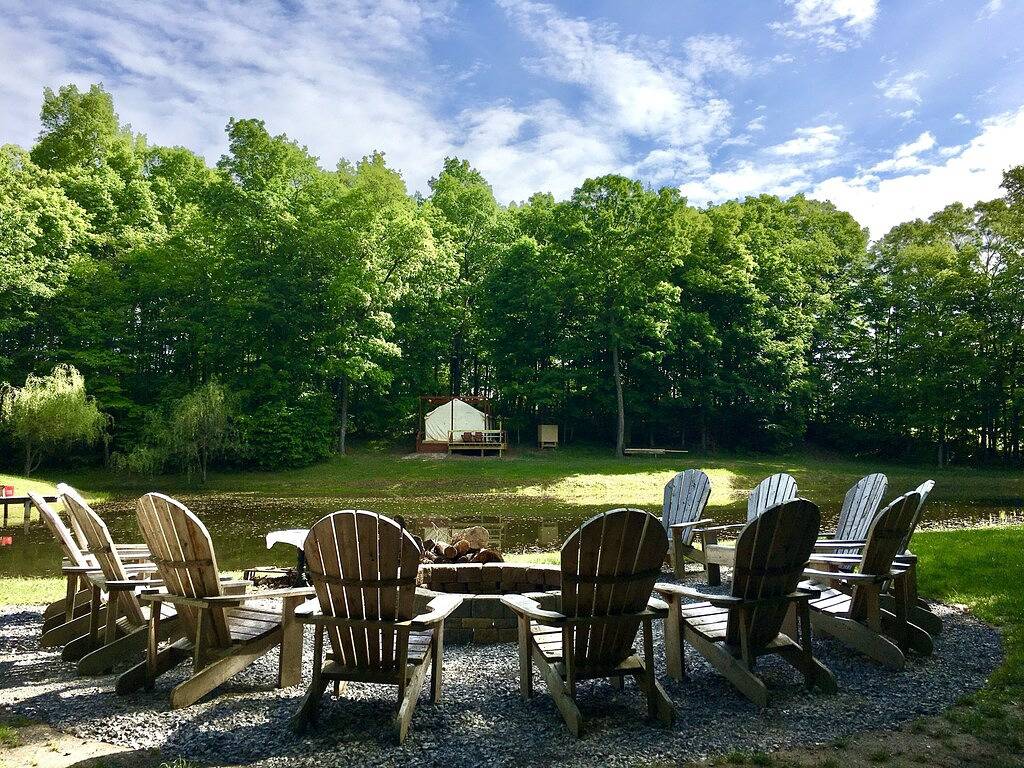 Quad Squad Glamping Tent & Breakfast for 2-4+  in Finger Lakes Wine Country in Yates County