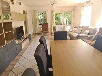 Ferienhaus für 8 Personen, mit Pool in Prag