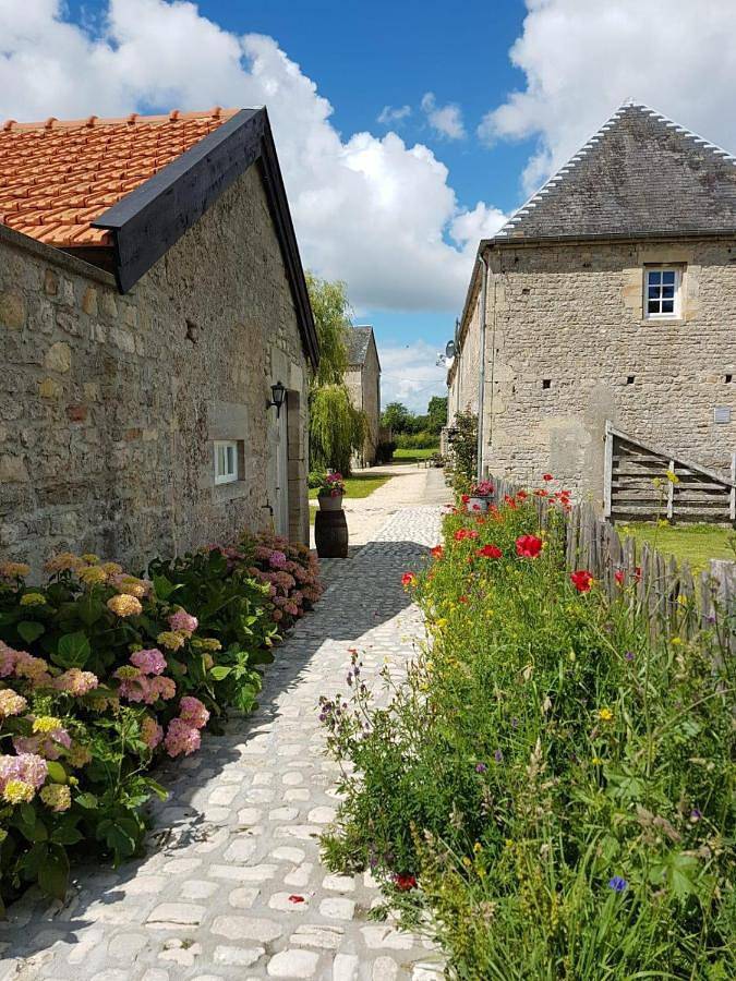 Location de vacances pour 2 personnes, avec vue et jardin à Asnières-en-Bessin - 4