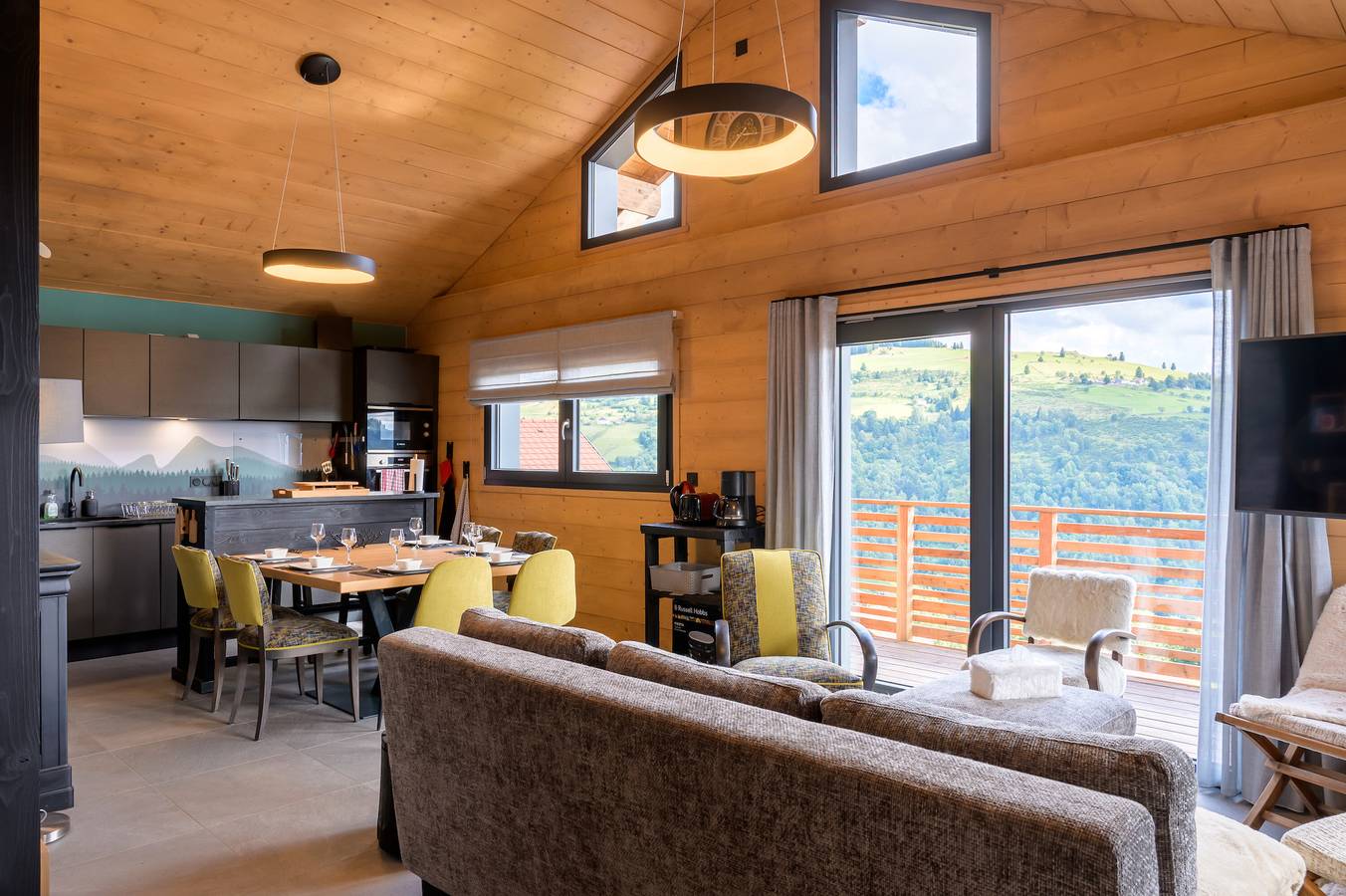 Chalet 'Le Amélie' mit Bergblick, privater Terrasse und Wlan in La Bresse, Regionaler Naturpark Belchen der Vogesen