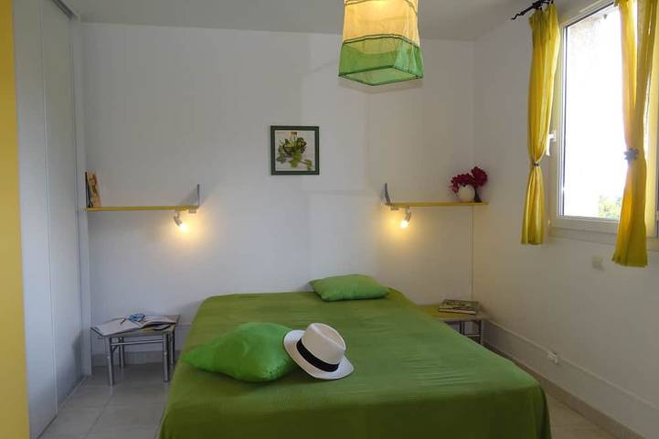 Location de vacances pour 6 personnes, avec jardin et piscine, animaux acceptés à Notre-Dame-de-Londres - 2