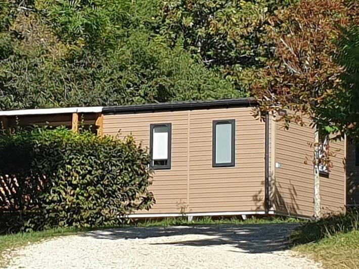Camping pour 4 personnes, avec bassin pour enfant dans le Jura - 2