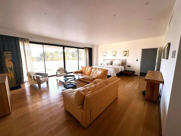 Location de vacances pour 2 personnes, avec piscine et jardin à Saint-Marc-Jaumegarde - 3