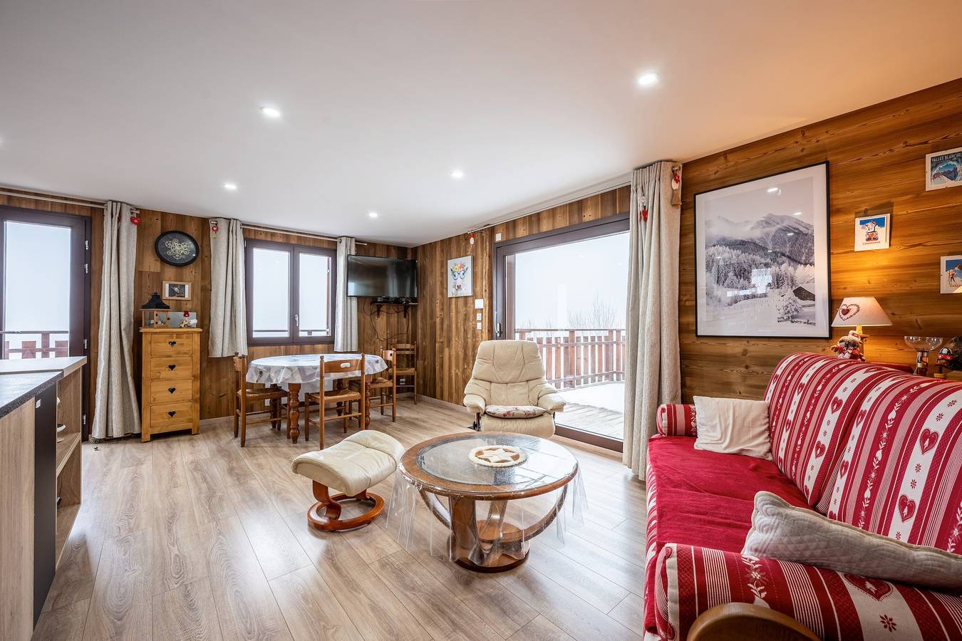 Maison de vacances 'D'Aillon' avec vue sur les montagnes, terrasse privée et Wi-Fi in Aillon-le-Jeune, Région de Chambéry