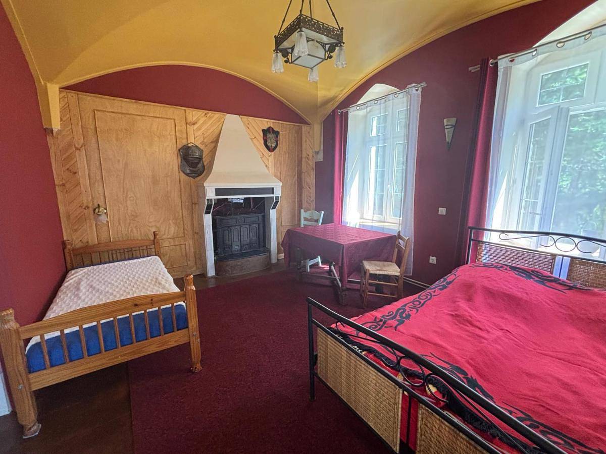 Cały apartament wypoczynkowy, Triple Room with Private Bathroom in Leśna, Dolny Śląsk