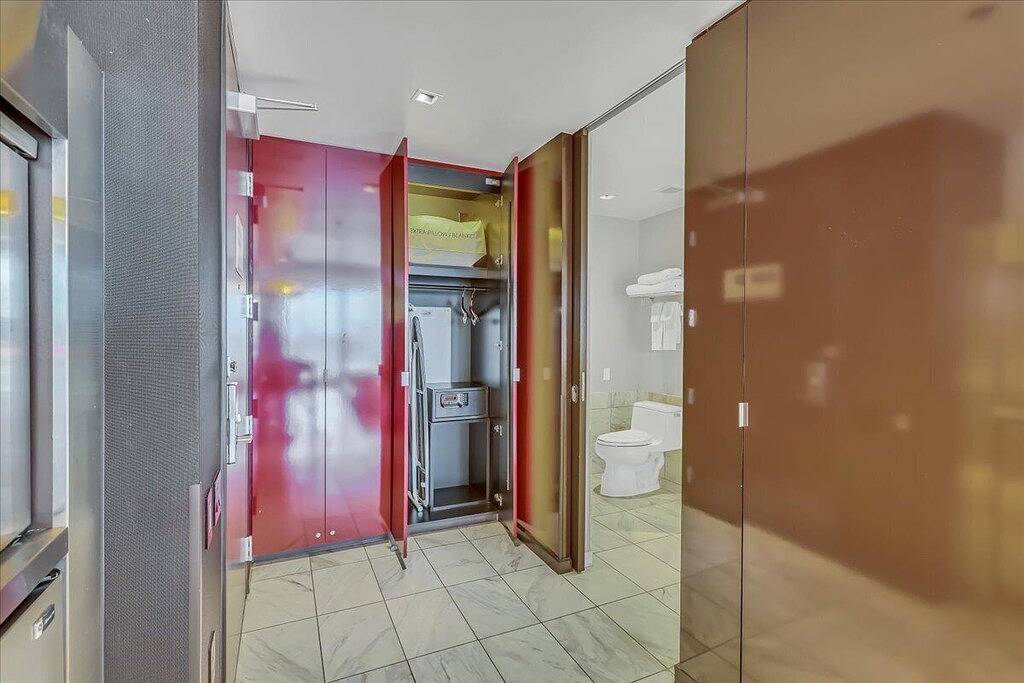 Ganze Wohnung, Palms Place Luxury Studio Suite- Strip View with a Balcony in Paradise, Nevada