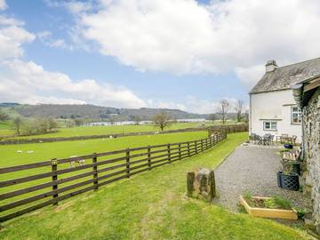 Hut for 4 People in Cumbria, North West England, Photo 1