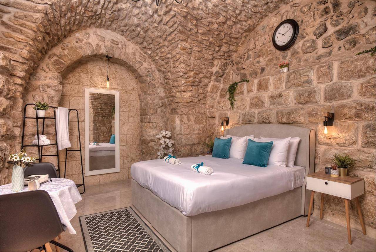 קשתות - מתחם אבן בצפת העתיקה - Kshatot - Stone Complex in Old Tzfat in Zefat, North Distric (Israel)