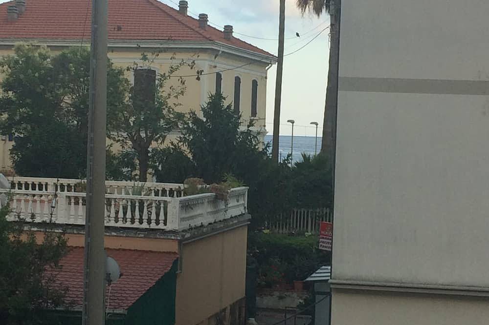Ganze Wohnung, Haus am Meer im Borgio Verezzi in Borgio Verezzi, Riviera di Ponente