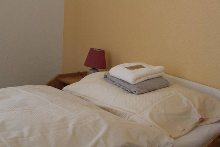 Hôtel pour 2 personnes, avec jardin, animaux acceptés à Yvonand - 4