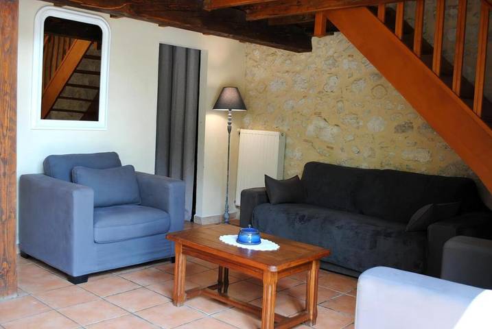 Location de vacances pour 6 personnes, avec jardin ainsi que piscine et vue à Boisse - 3