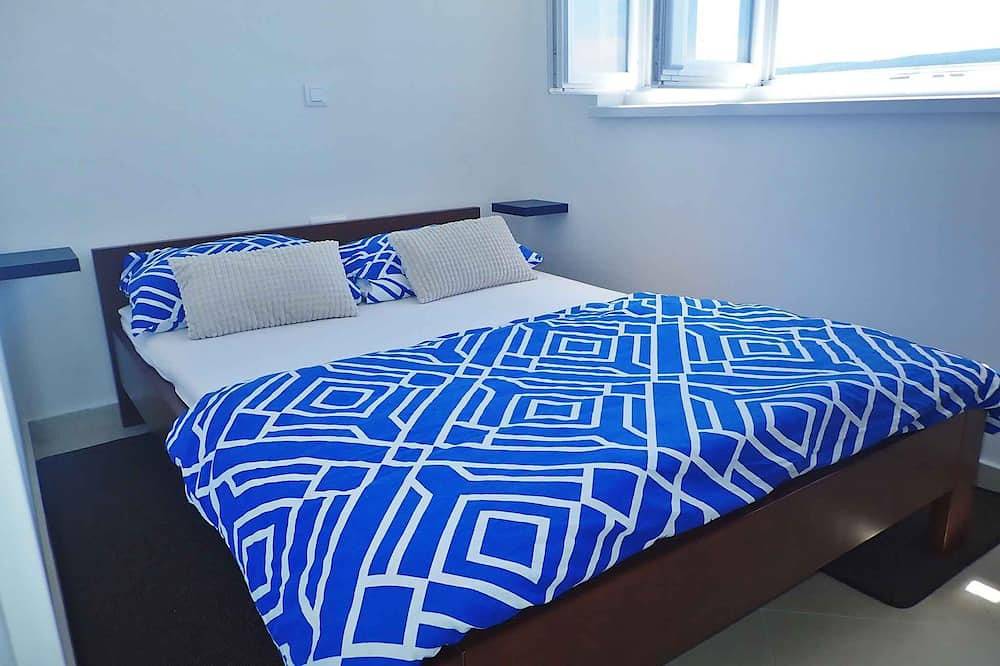 Geheel appartement, Vakantiewoning met een prachtig uitzicht op de zee in Polača, Zadar