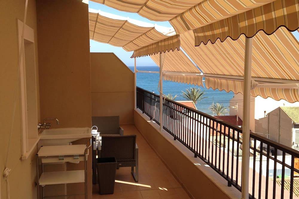 Entire apartment, Apartment T3 El Campello in Playa Carrer La Mar, el Campello
