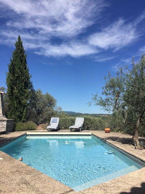 Gîte pour 4 personnes, avec jardin ainsi que balcon et piscine à Les Vans - 2