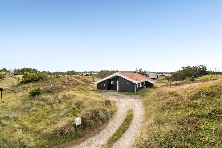Ferienhaus für 6 Personen, mit Terrasse und Whirlpool sowie Sauna in Klitmøller