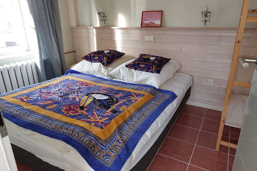 Ganze Wohnung, Kleine gemütliche Ferienwohnung 5min. von den Kureinrichtungen entfernt. in Bad Liebenstein, Rennsteig