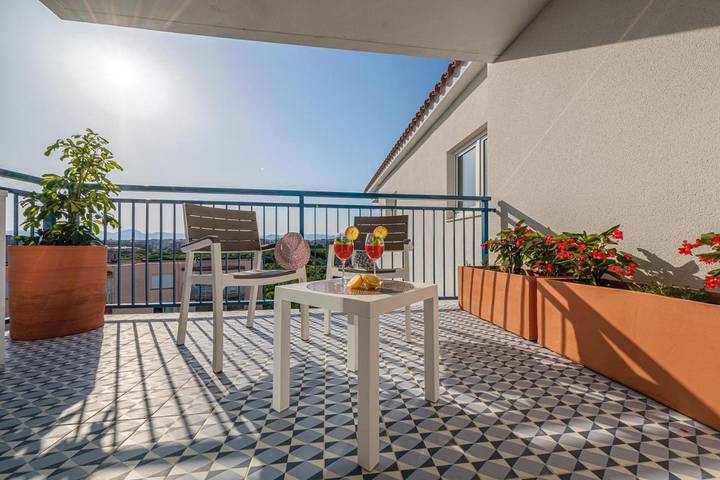 Apartahotel para 3 personas, con Balcón y Terraza además de Piscina para niños y Piscina en Costa Dorada