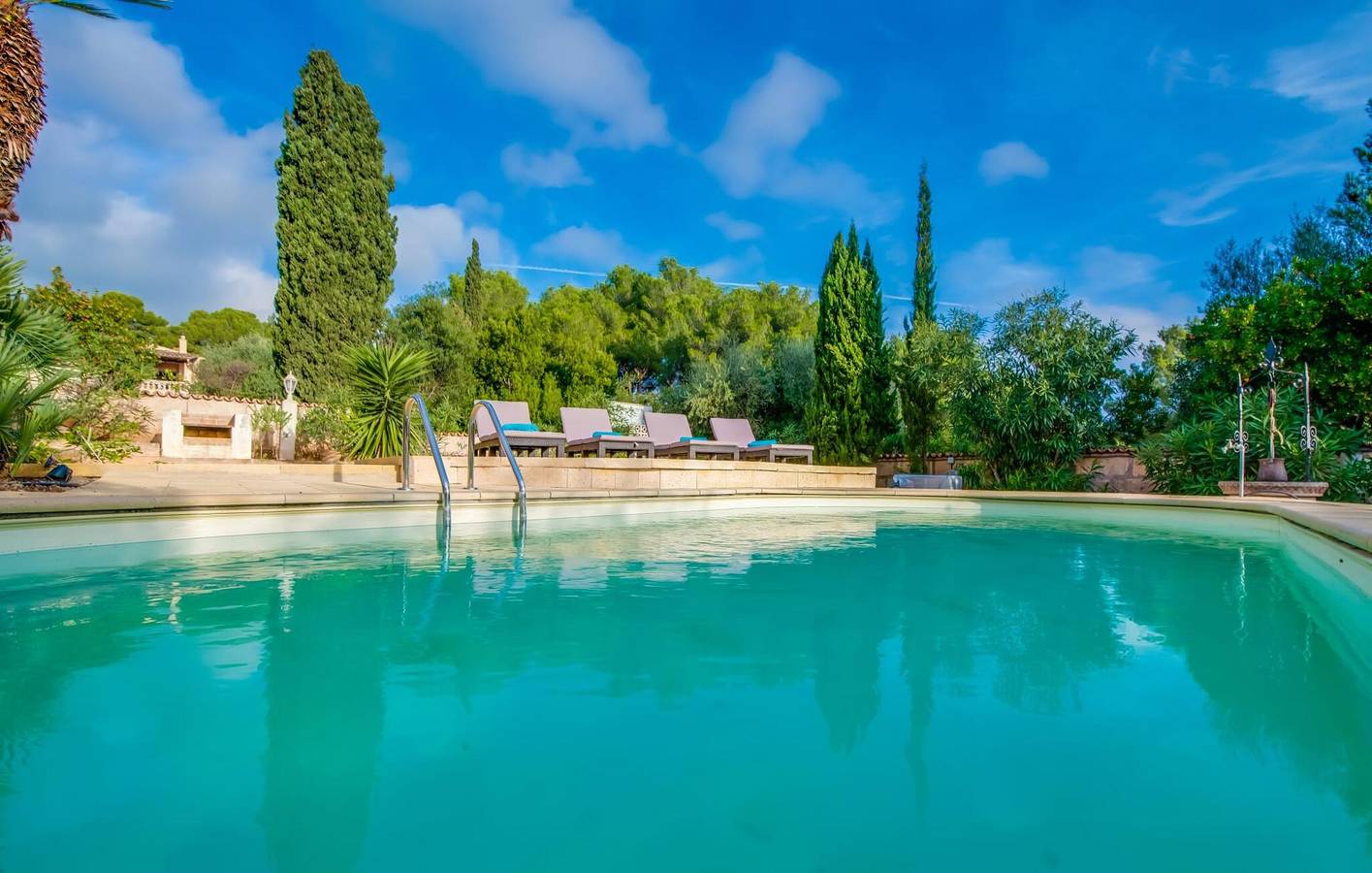 Rückzugsort mit Meerblick, Terrasse, Pool und Strand in der Nähe in Costa de Canyamel, Capdepera
