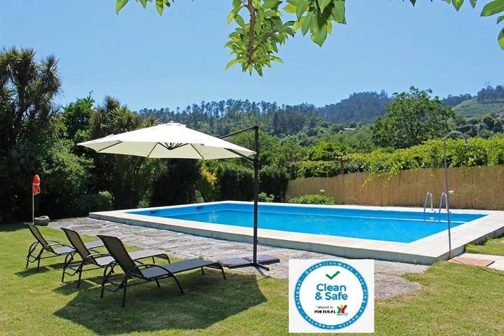 Maison de campagne pour 6 personnes, avec piscine ainsi que vue et jardin dans Amares - 2