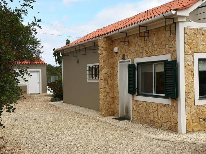 Location de vacances pour 4 personnes, avec vue ainsi que jardin et piscine dans São Bartolomeu de Messines - 3