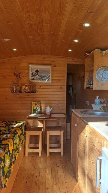 Gîte pour 5 personnes, avec vue dans Sajas