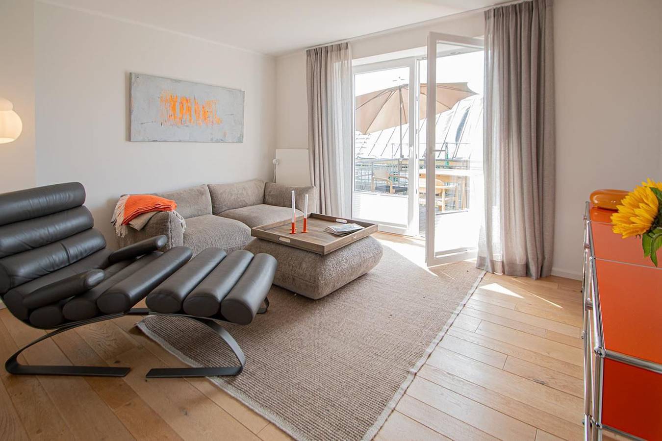Modernes Ferienhaus Gröön Huus mit Balkon und Terrasse auf Juist in Juist