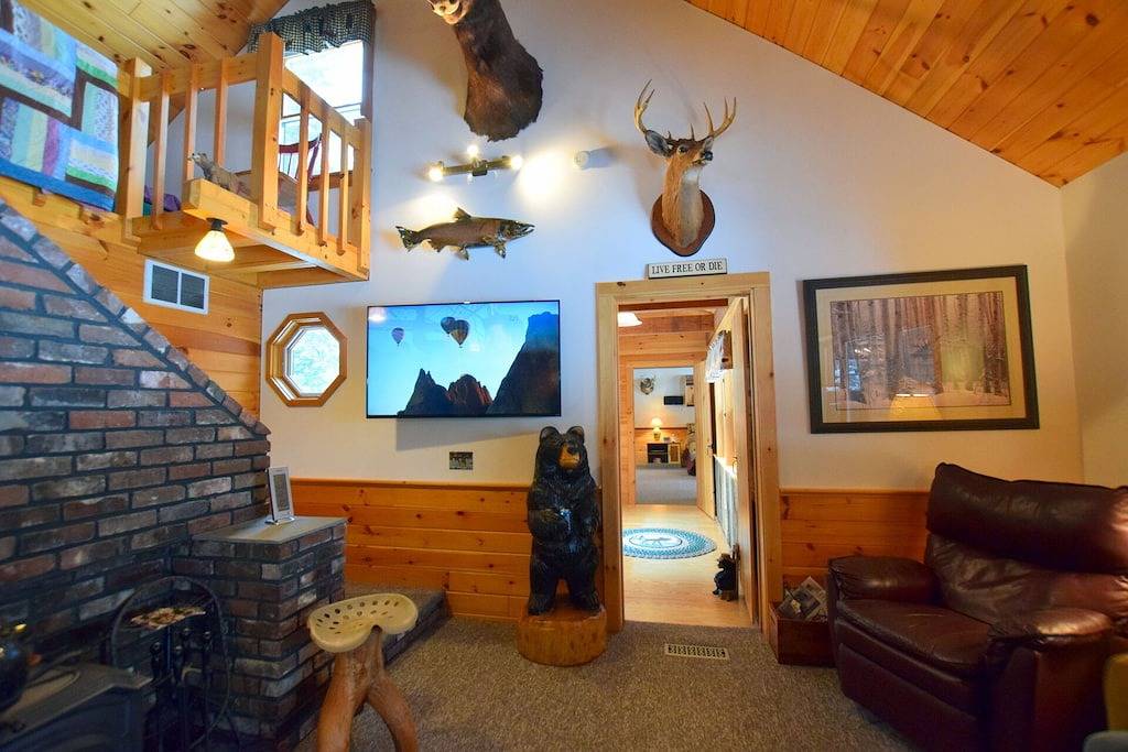 Cottage for 8 Guests in Pittsburg (NH), New Hampshire