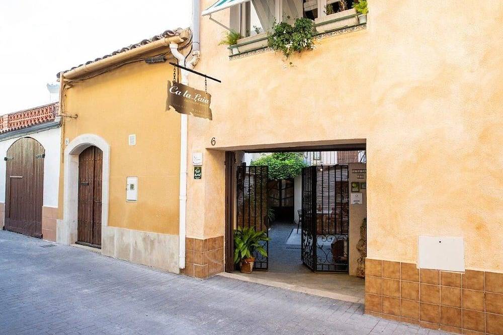 Descuento del 10% de  noviembre a enero in Torrellas de Foix, Interior de Barcelona
