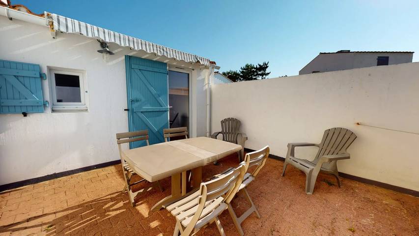 Studio pour 2 personnes, avec terrasse et piscine