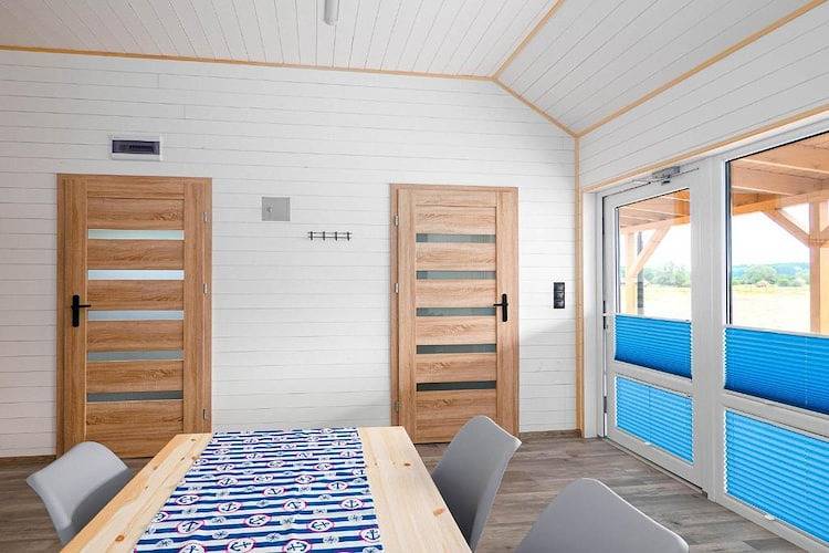 Ferienhäuser mit 2 Schlafzimmern und Pool in Neuenhagen, Amt, Powiat Sławieński