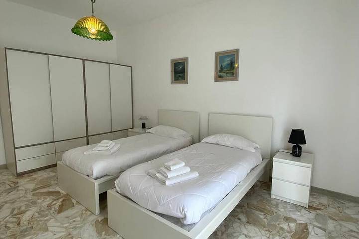 Casa Giulia comoda palazzina indipendente in Reggio di Calabria, Provincia di Reggio Calabria