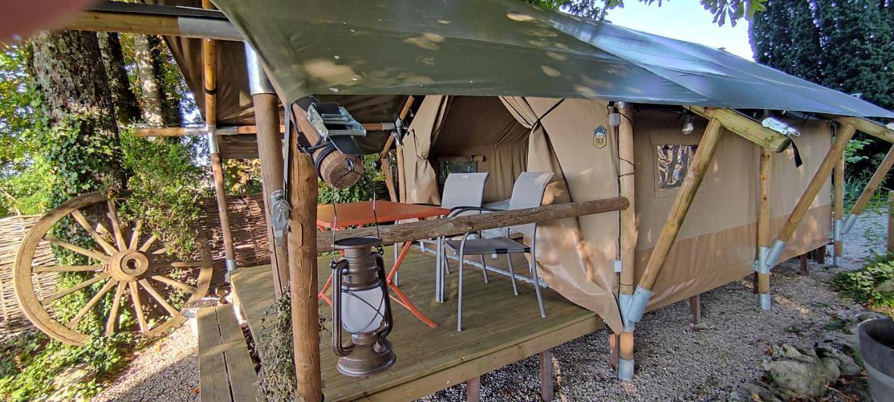 Tente lodge la Flavignienne in Flavigny-sur-Ozerain, Région de Montbard