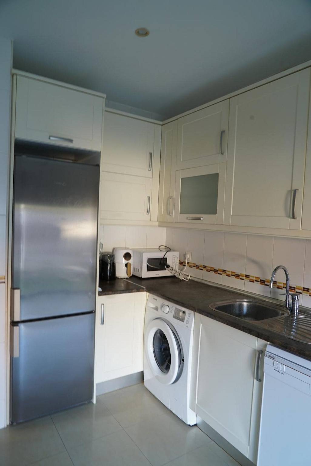 Holiday Home 'Nootka' with Mountain View, Private Garden and Wi-Fi in El Espinar, Segovia Province