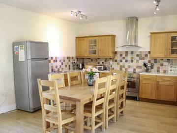 Holiday Rental for 8 People in Freshwater East, Pembrokeshire, Photo 4